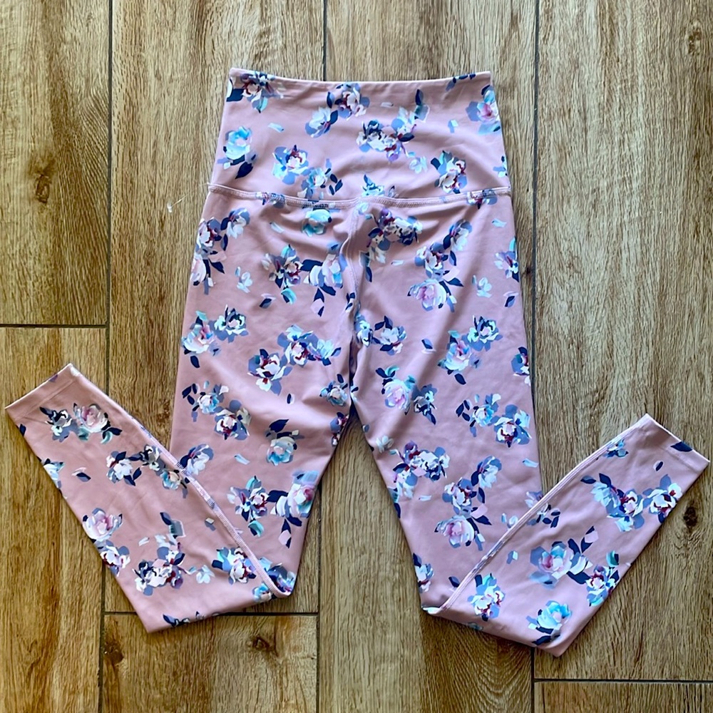 Beyond yoga legging NEVER WORN!